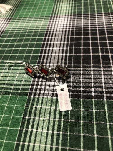 赤石3個入り、no.26 - 岸リューリ