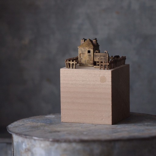 19「どこにもない家」オブジェ／ネックレス - DaQuise