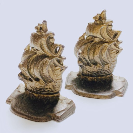 vintage ship bookends - Dans La Nuit - antique