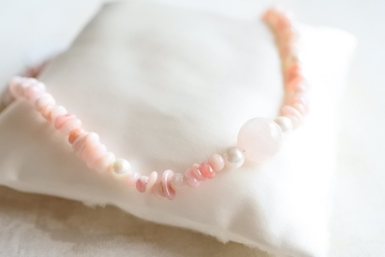 ピンク天然石ネックレス - BC by BAY COLLECTION