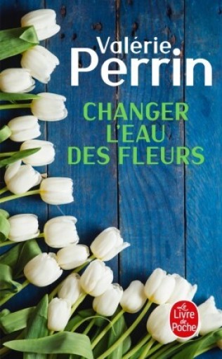 Changer l'eau des fleurs - Books Kinokuniya Tokyo