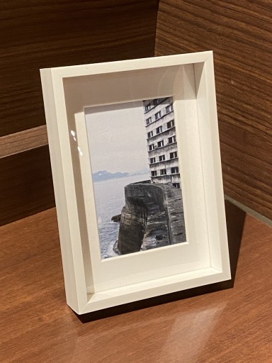 軍艦島−04 「廃墟の防波堤」（L判フォトフレーム付き） - こころば書房