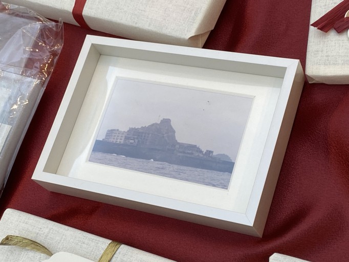 軍艦島−01 「軍艦島 全景」（L判フォトフレーム付き） - こころば書房