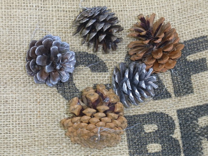 針金付き pomme de pin 5個 1袋 - je Vous Remercie Infiniment