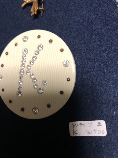 ブローチ no2 - 岸リューリ