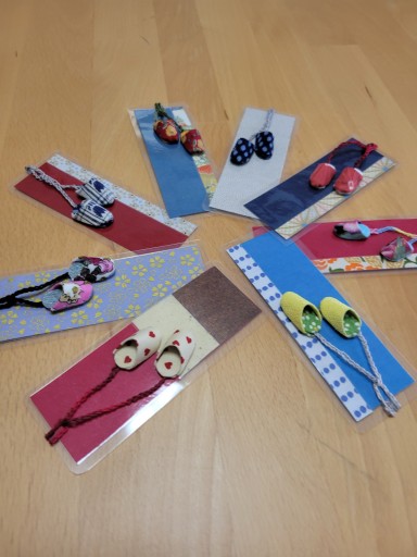 小さな道しるべ栞 千代紙 - 篠ちゃんの本棚