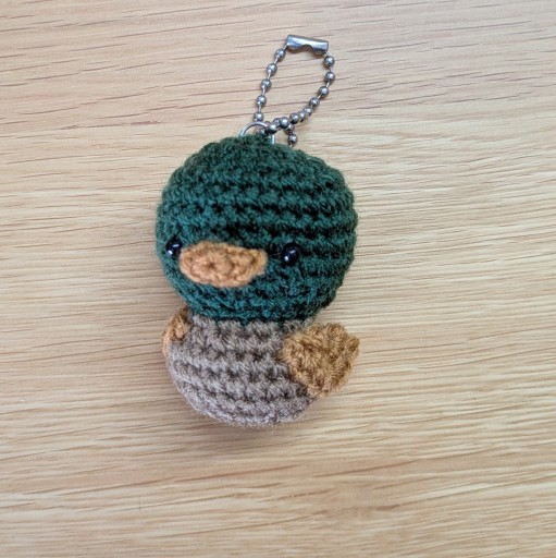 鴨のチャーム（緑） - あみほん屋