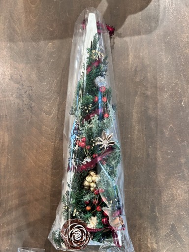 クリスマスツリーバトン - 香りと灯り