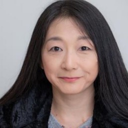 鴻巣 友季子の本棚