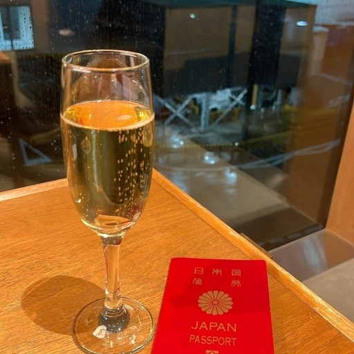 海外旅行とお酒の本棚